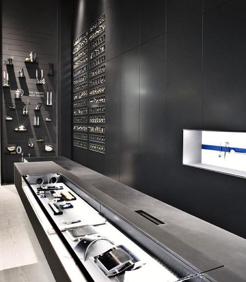 Title: Creating a Premier Customizable Hardware Store Experience: The Ultimate五金品牌高端定制店铺