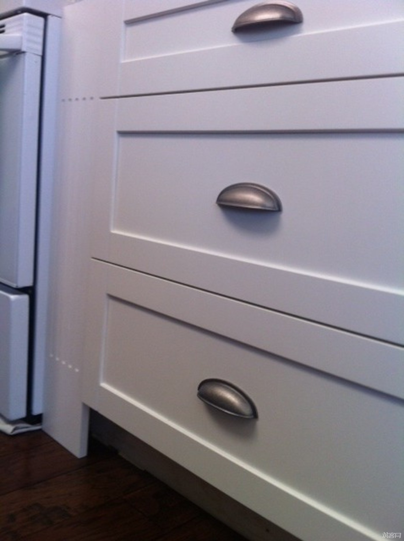 Custom Cabinet Import Hardware