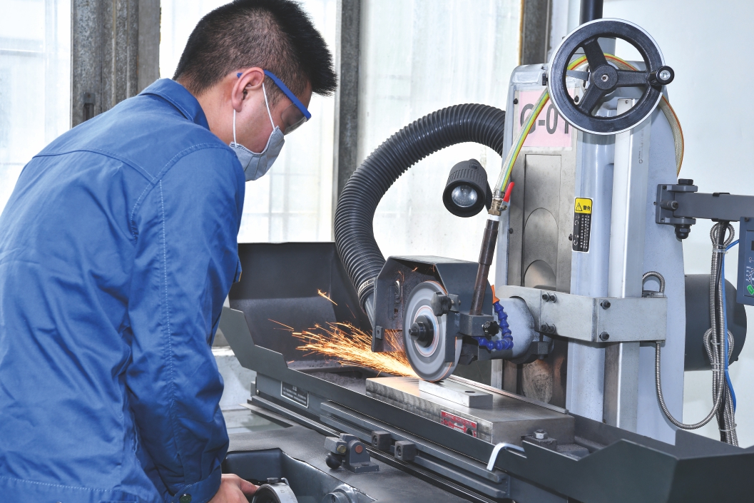 Title: Jiangxian CNC Metalworking Manufacturer: The Art of Precision Engineering
