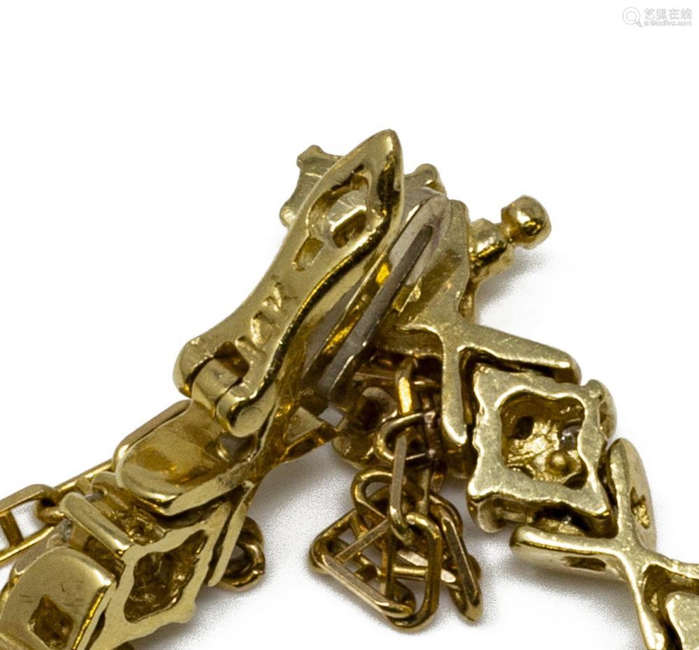 Title: Crafting Custom Gold Necklaces: The Art of五金加工