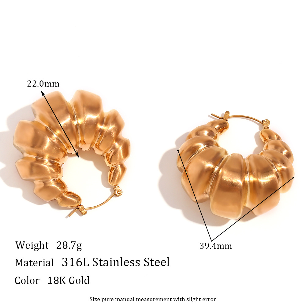 Title: Crafting Custom Gold Necklaces: The Art of五金加工