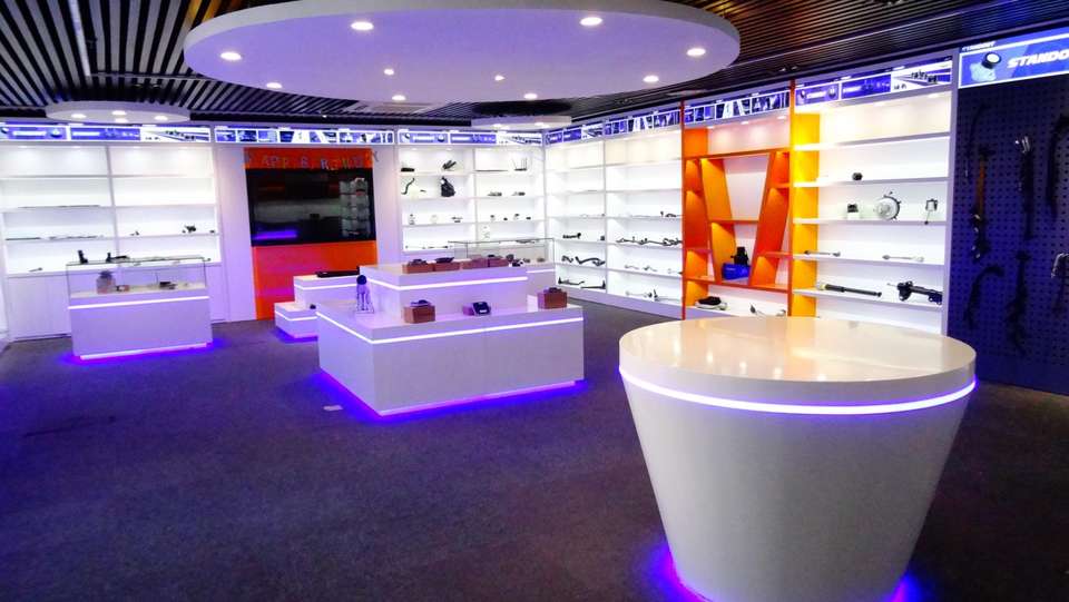 A Review of Huizhou Hardware Store
