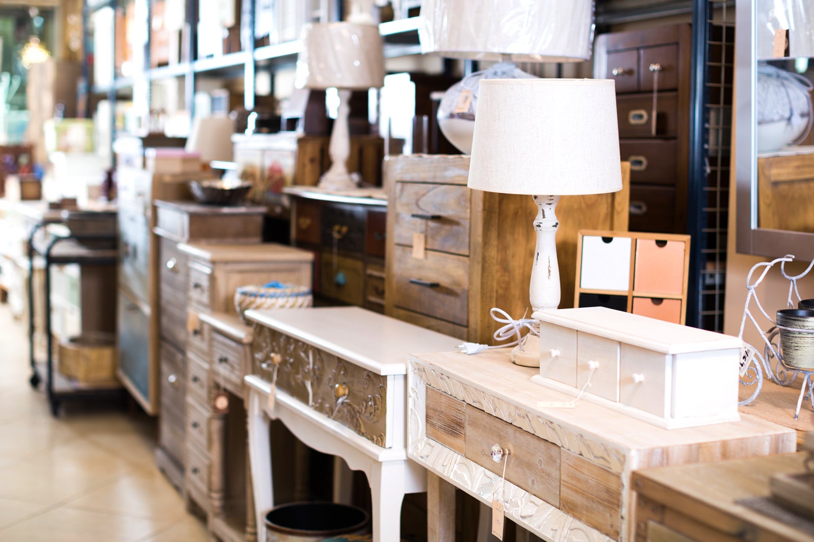Hengdian Hardware Store: The Go-to Place for All Your DIY Needs