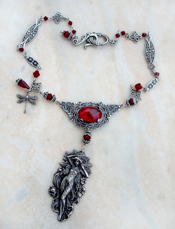 Crystal Bead Bracelet with Five Metal Components