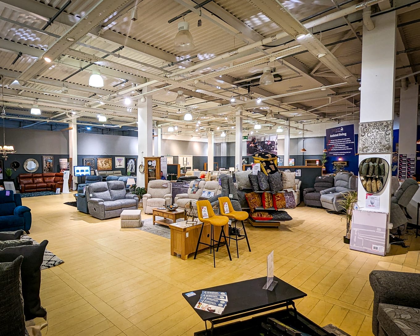 Title: Exploring the World of Hardware and Furniture in Foshans Popular Wholesale Market