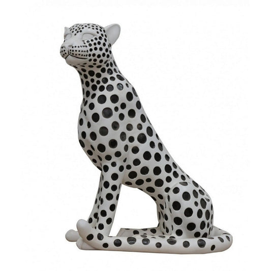 Is Green Leopard Resin Glue Available at Hardware Stores?