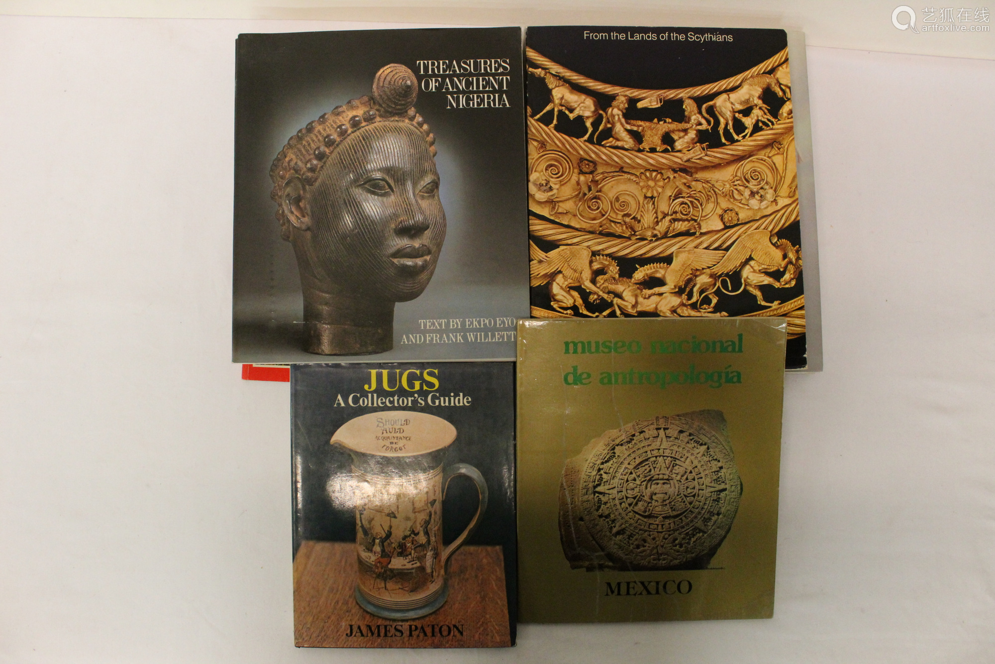 Title: The Art of Goldsmithing in a Gold Shop: A Cultural and Historical Exploration