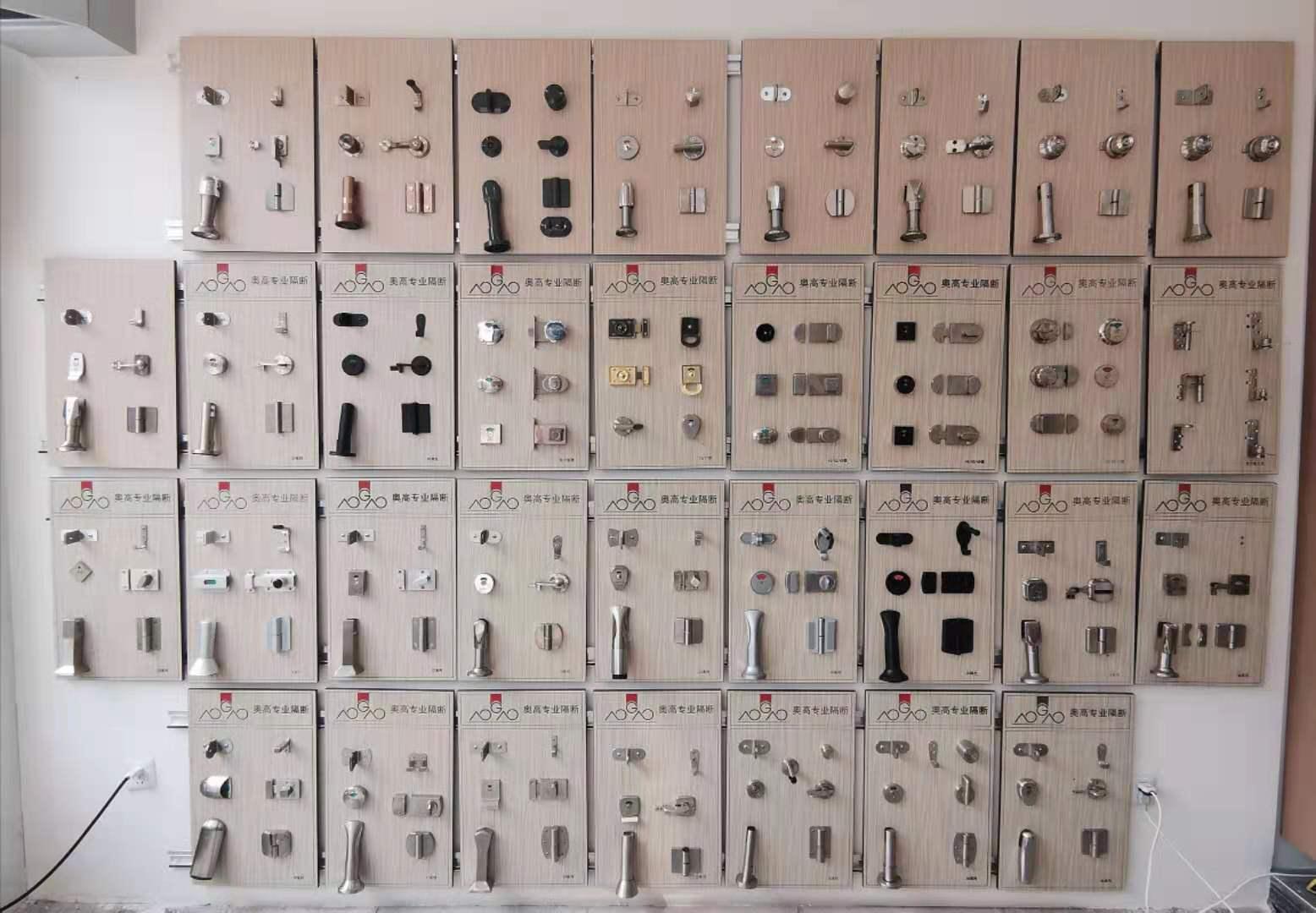 展柜五金配件，选择适合你的配件，打造完美展柜