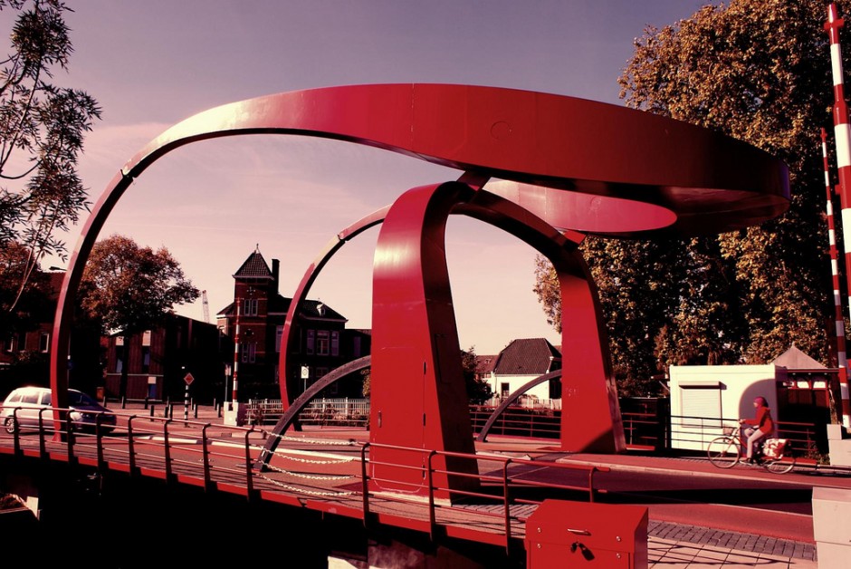 Red Bridge Hardware and Daily Commodities Wholesale