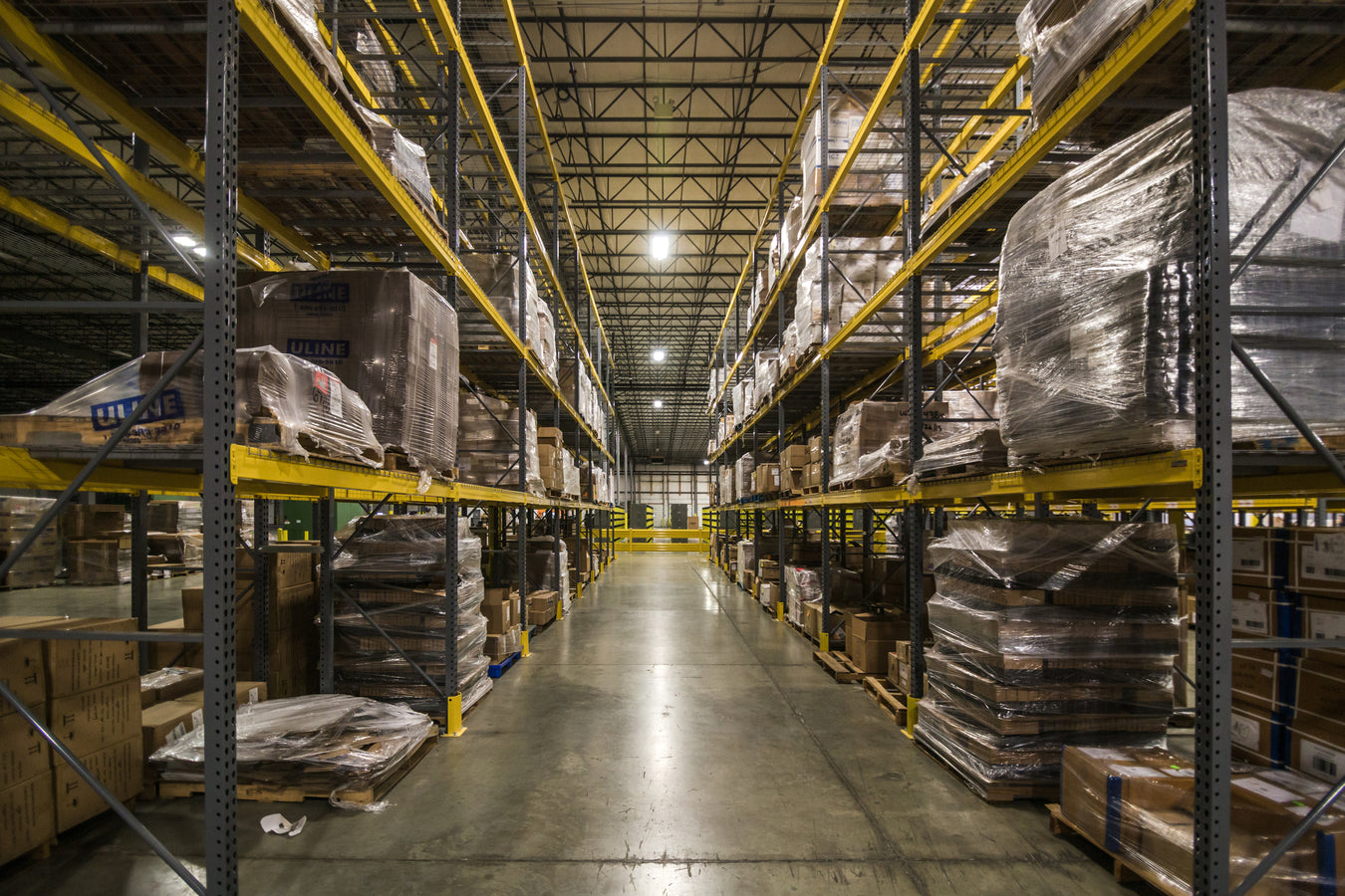 Large Warehouse Wholesale Hardware: A Comprehensive Guide