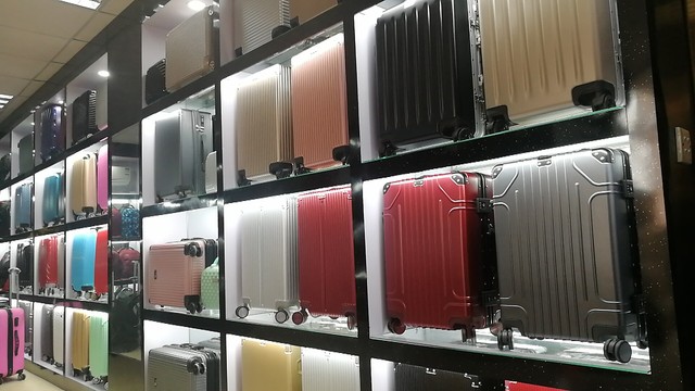 Guangzhou Luggage Hardware Accessories Market