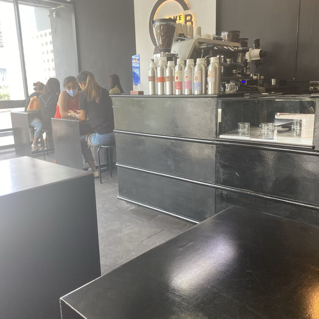 Exploring the Hangzhou Hardware Coffee Table Wholesale Market: A Guide to Finding the Best Deals