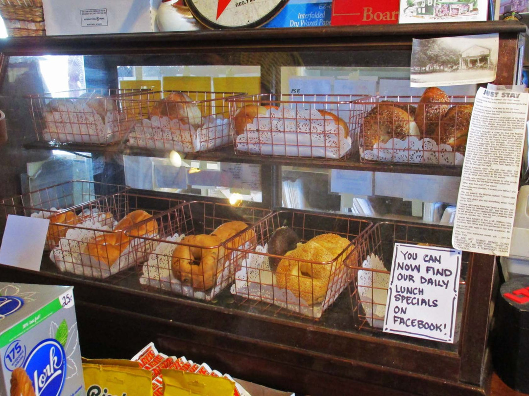Is There a Wujin Store in the Feeding Circle?