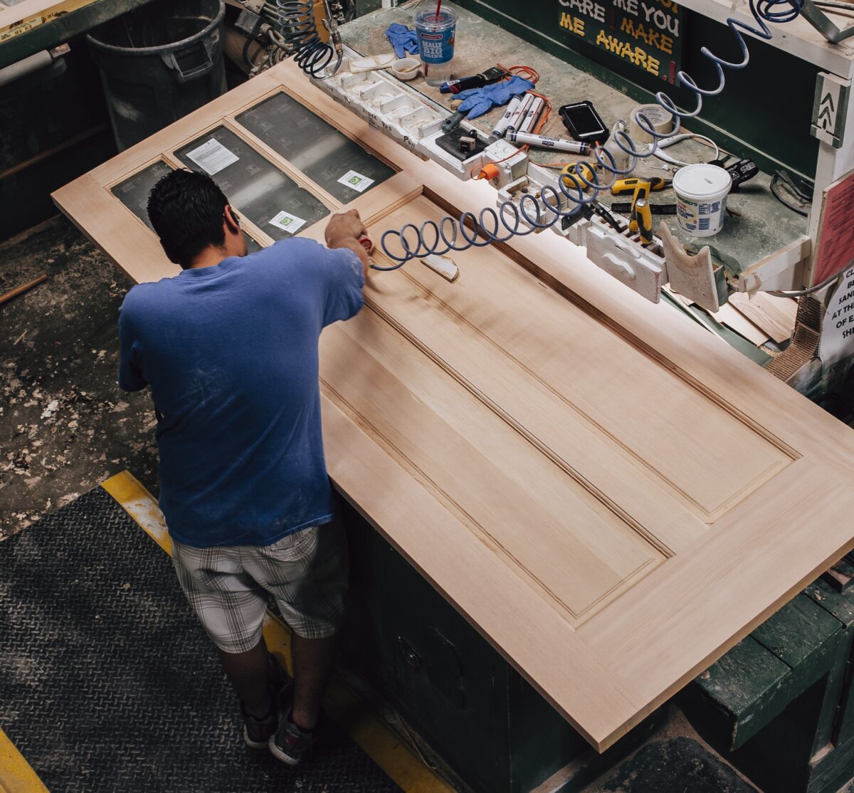 Top Woodworking Material Brands and Their Hardware Stores for DIY Enthusiasts