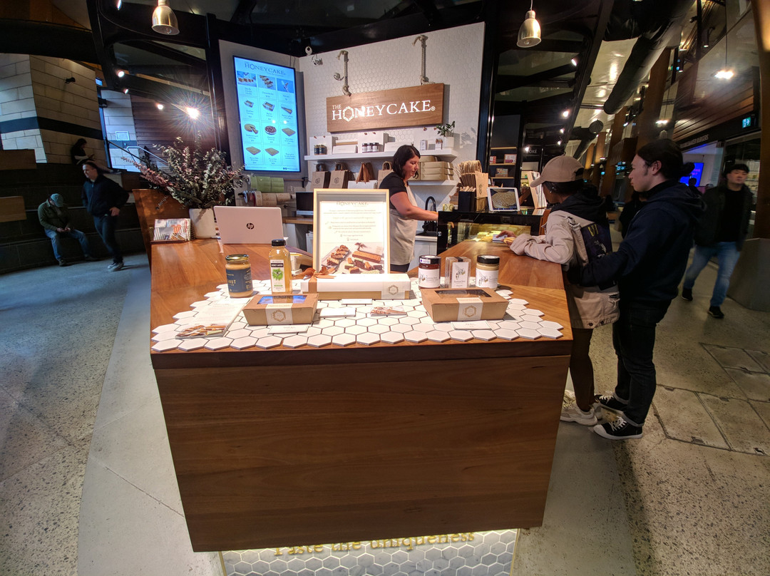 Opening a Hardware Store in Shuangyashan