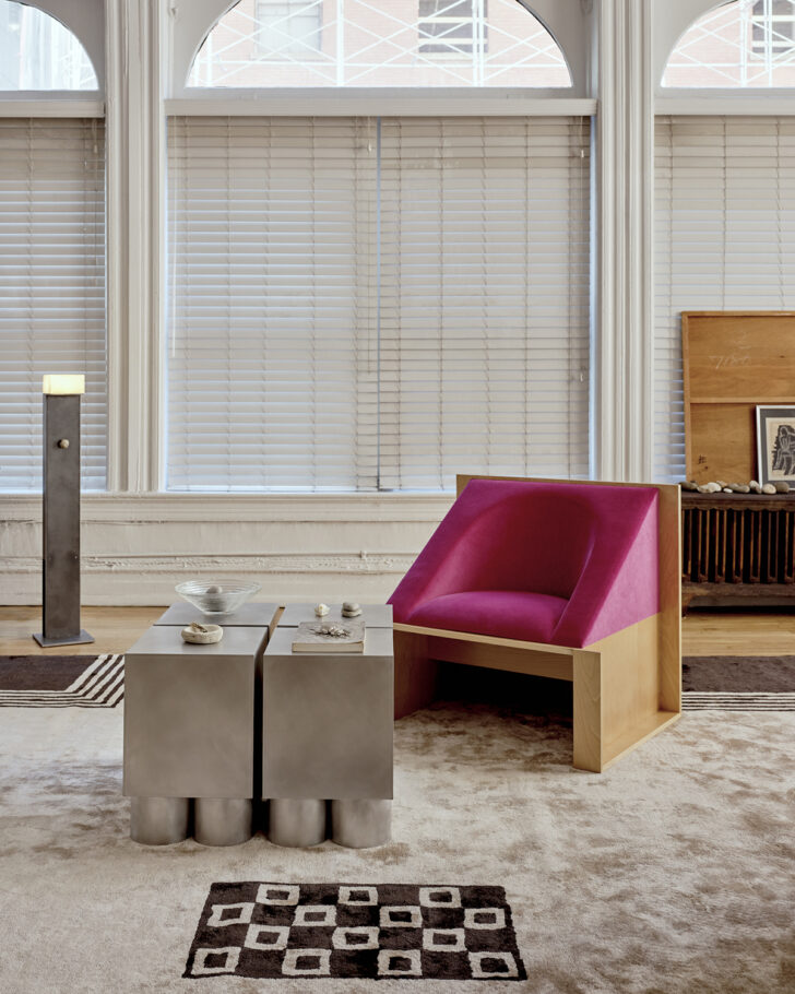 Customized Furniture Hardware Pull Showcases: An Insight into the Art of Craftmanship and Design