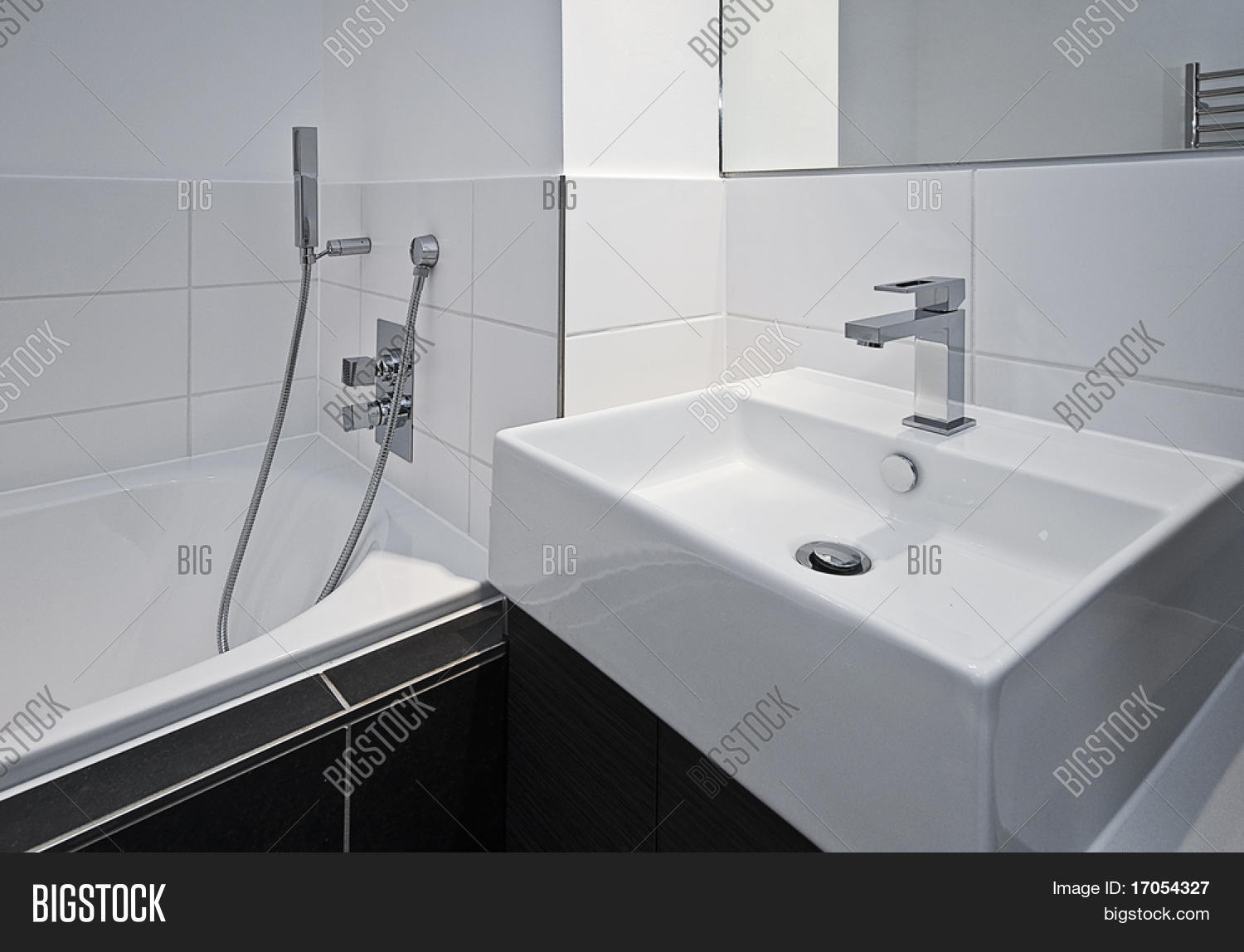 Comparing Top Bathroom Fixture Brands for Quality and Durability