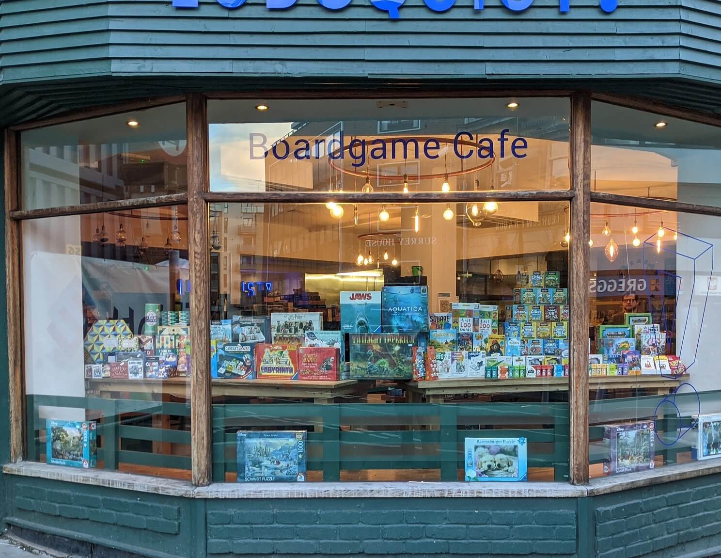 Discover the Wonders of Dao Lang Hardware Store
