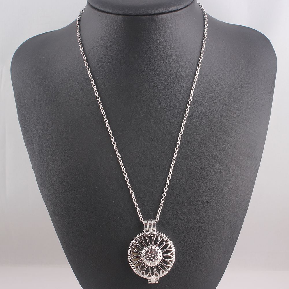 The Unique Charm of Jewelry Necklaces Brands