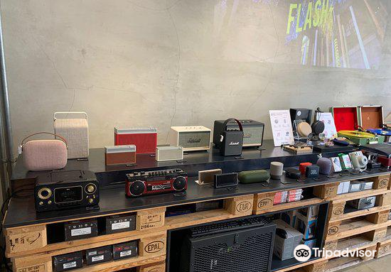 The Time-Honored Legacy of Lao Dongyue Hardware Store