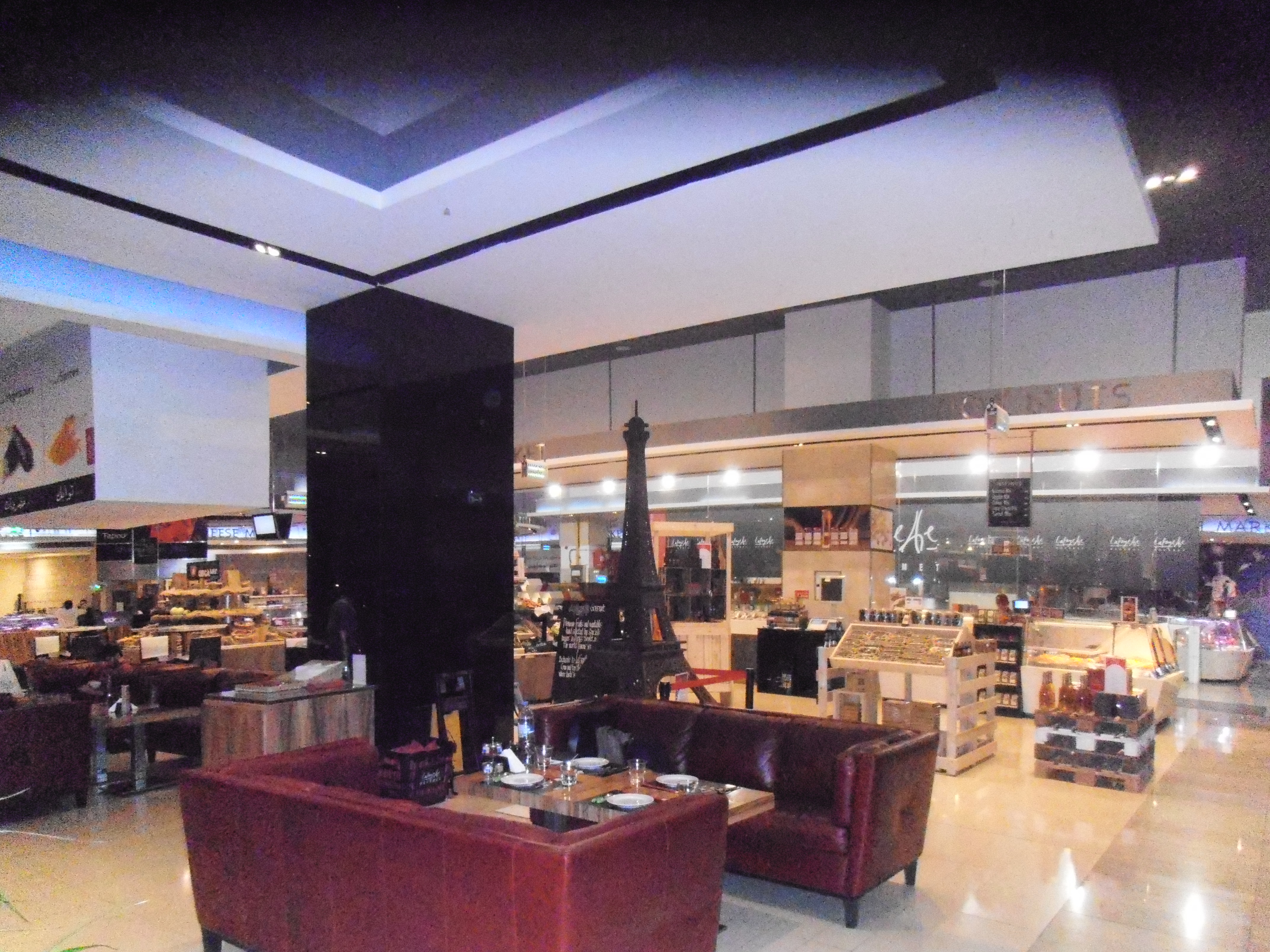 Exploring the Timeless Allure of Xuanmiao Hardware Store
