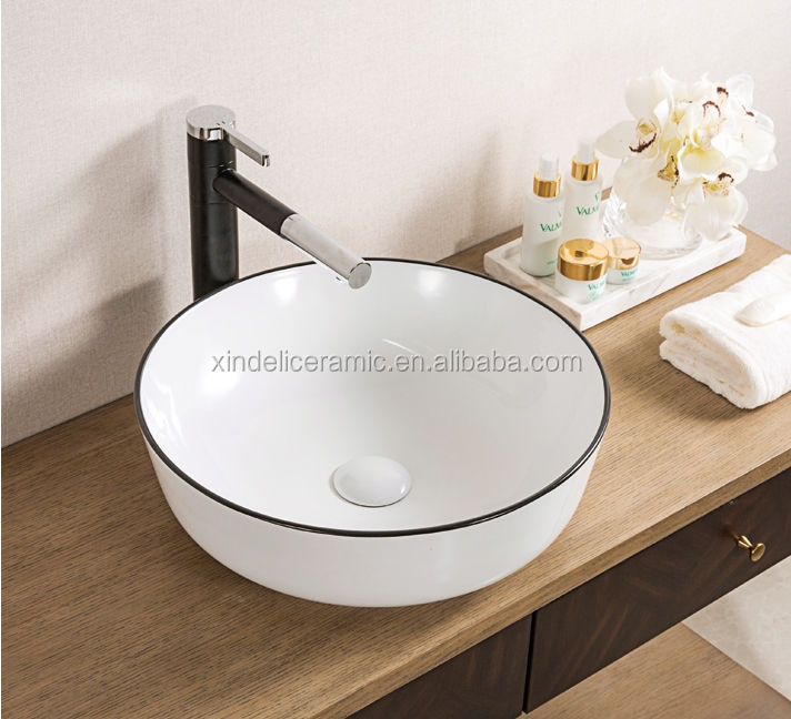 The Importance of Choosing the Right Color for Bathtub Hardware Accessories