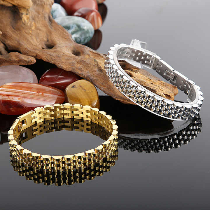 A Comprehensive Collection of Glass Hardware Bracelets for Your Perpetual Style Inspiration