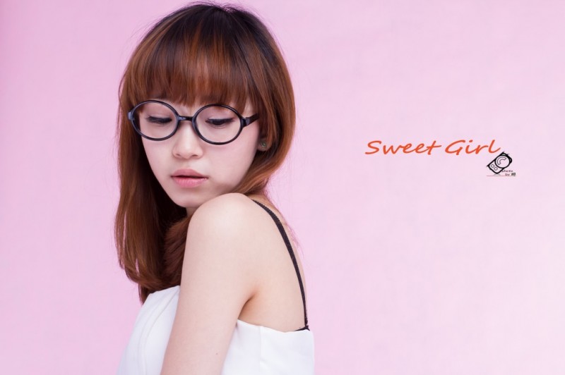 Sweet Girl of Hardware Wholesale