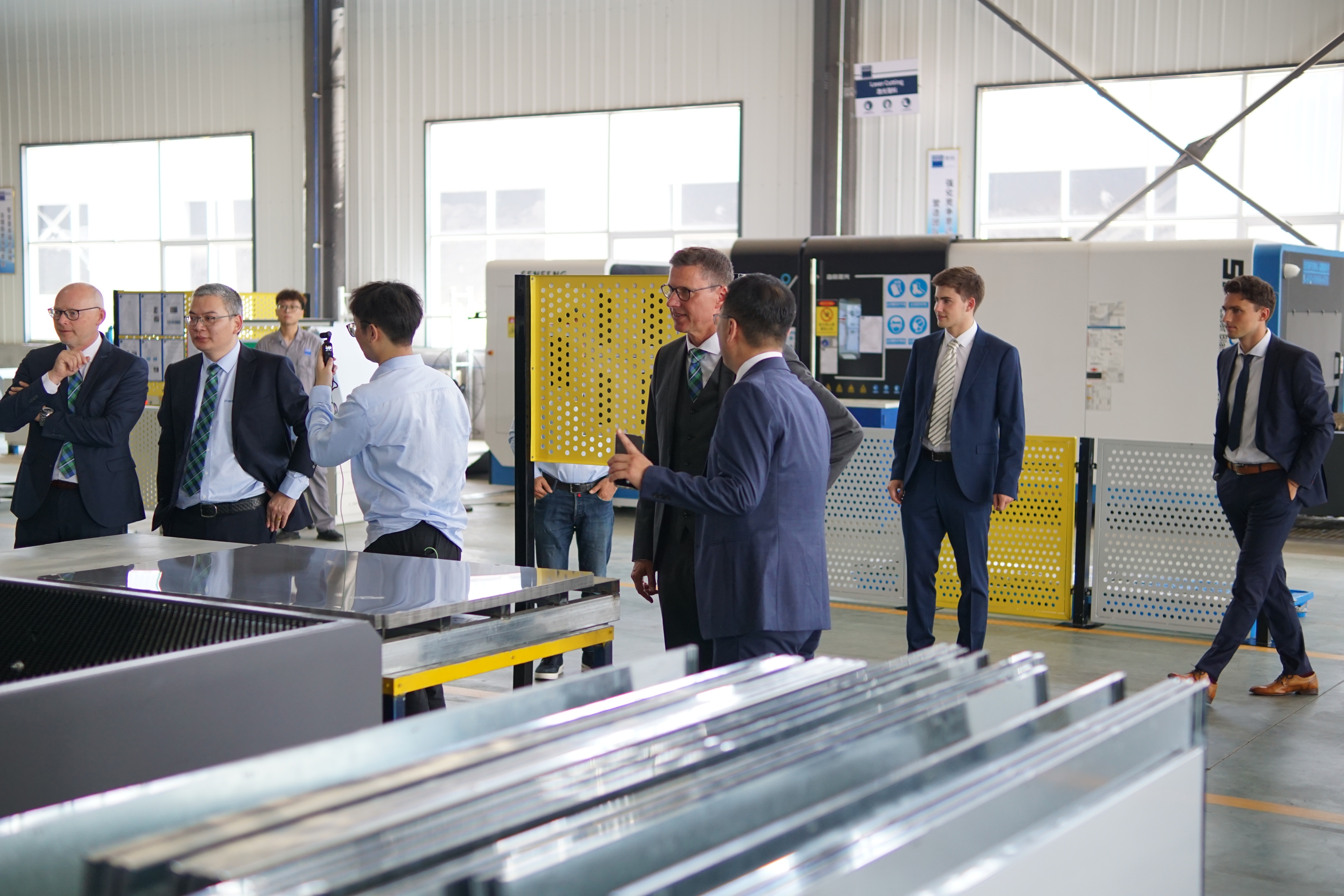 Exploring the Expertise and Innovation of Shandongs Dual-Inner Door Hardware Manufacturers