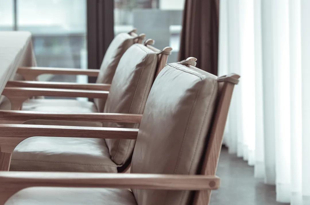 Customizing Restaurant Tables with Metalwork