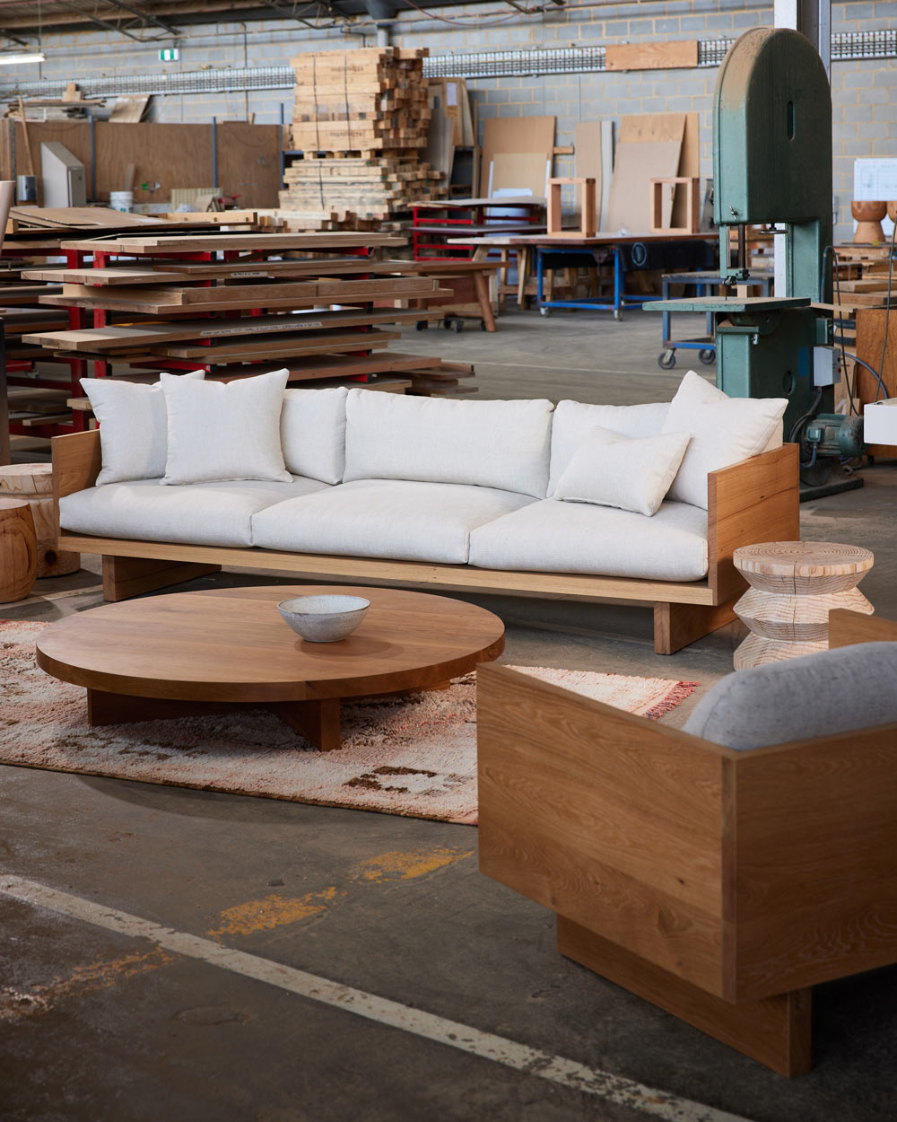 New Hardware Trends in Custom Furniture Manufacturing