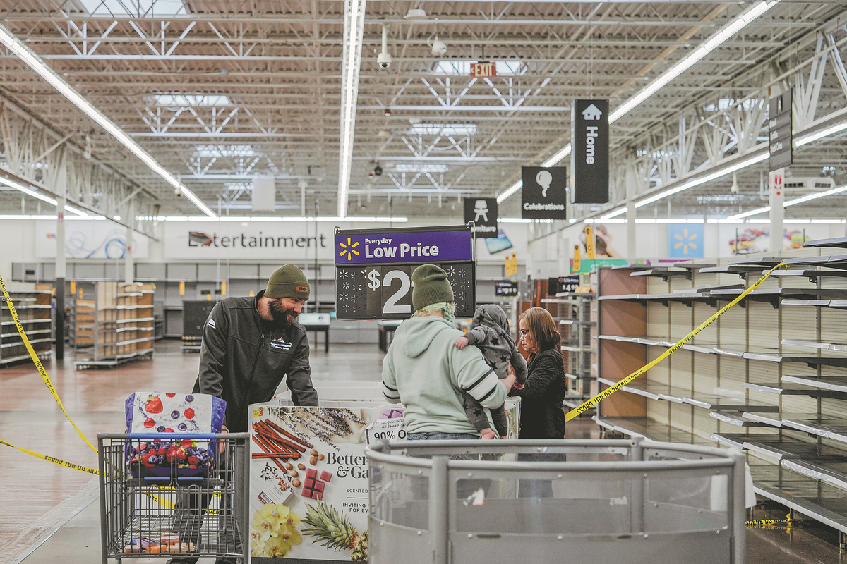The Role of a Store Clerk in the E-Rui Hardware Store