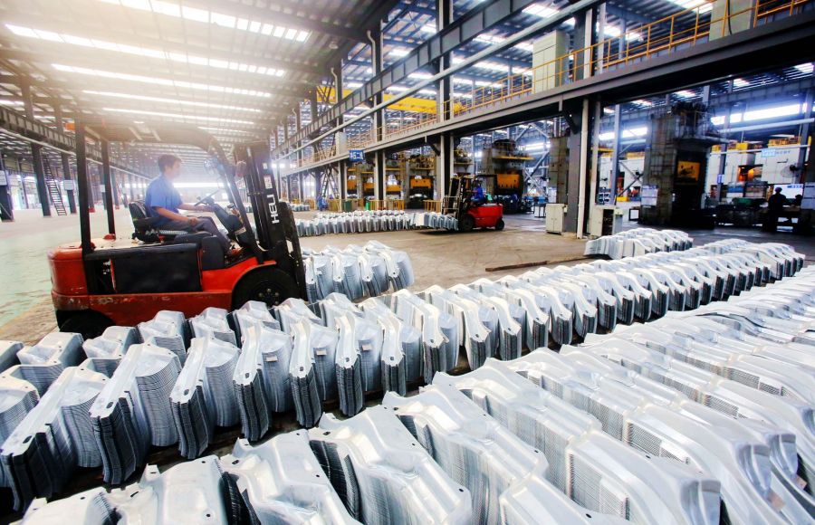 Where is the Address of Hezhong Hardware Factory?