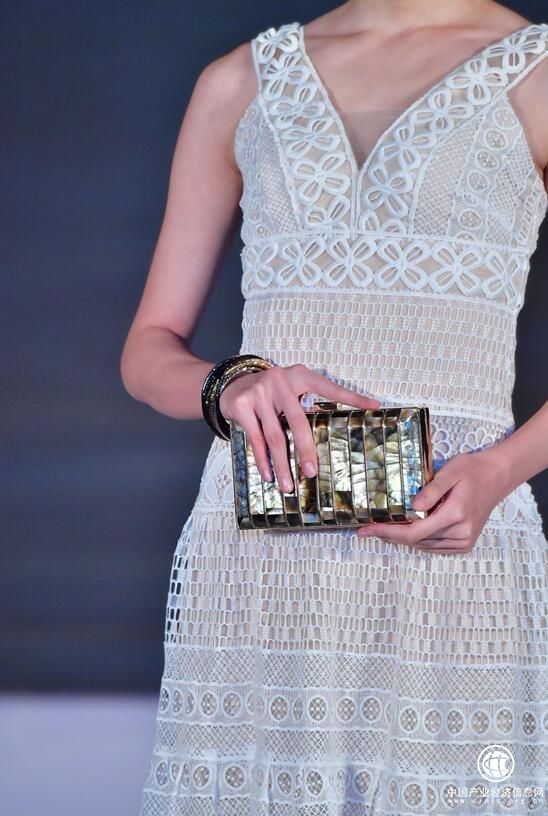 The Exquisite Beauty ofpinko Bag Hardware Accessories