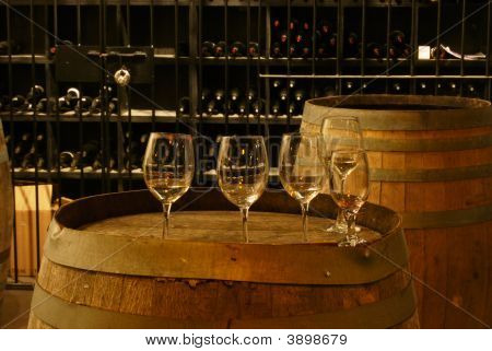 Customizing Five-Element Wine Barrels