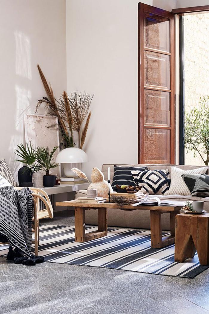 Relaxing Escapes at Yijia Hardware Store: A Haven for Home Improvement Enthusiasts
