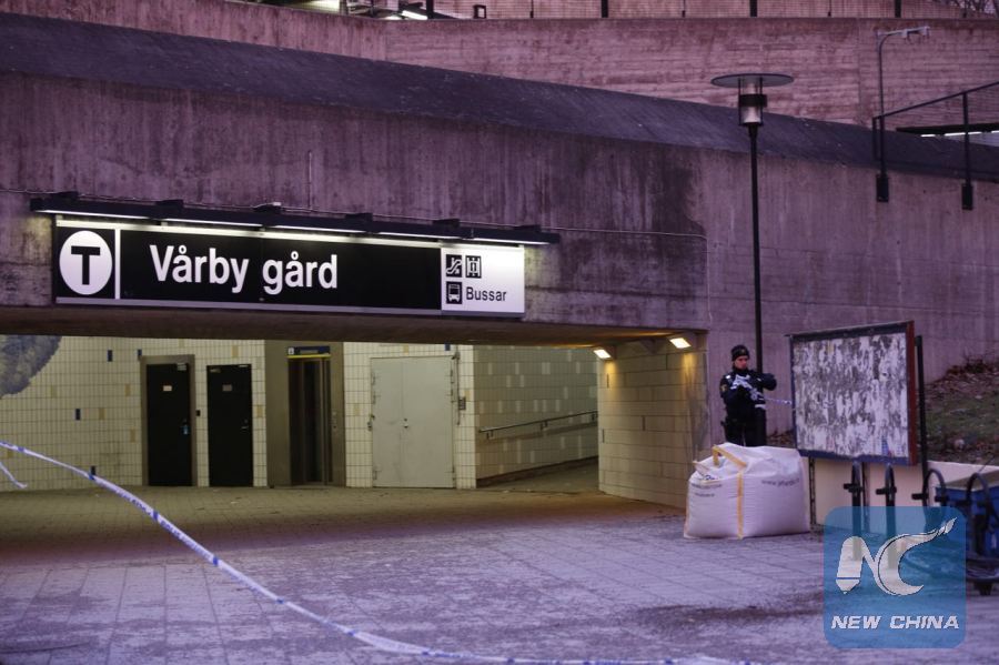 A Glimpse into the Vibrant Neighborhood of High-tech Hardware Stores near the Metro Center