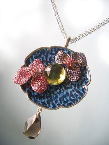 Hong Kong Marriage Jewelry: Five Golden Brands
