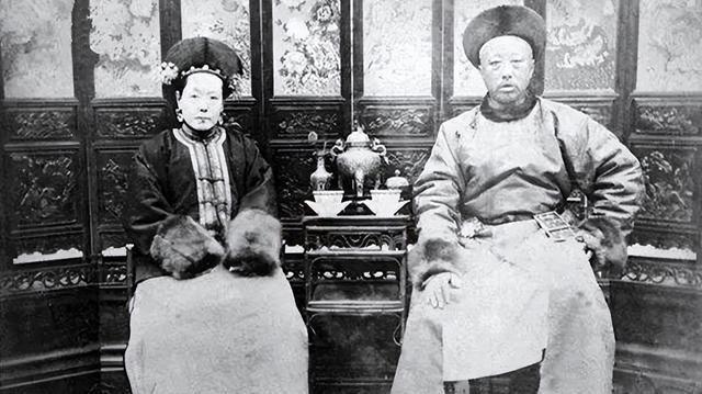The Art and Science of Woodworking: A Journey through the木工锯子五金店