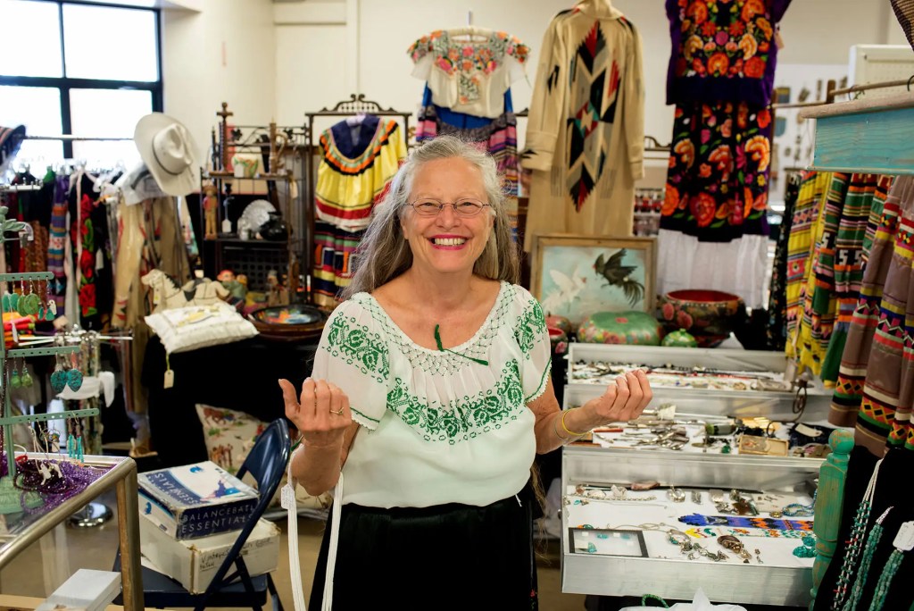 The Ingenious Female Entrepreneur: The Story of the Street  hardware Shop Girl