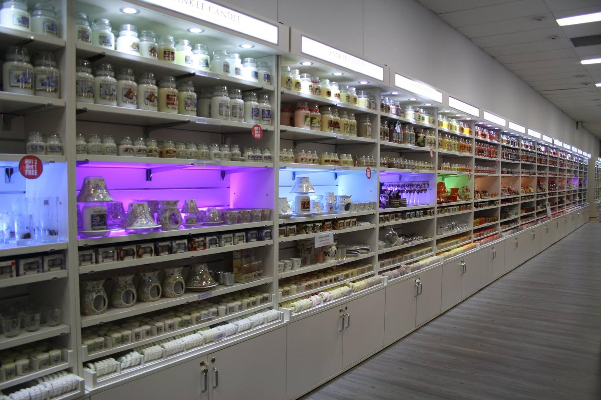 Exploring the Intricacies of Jieyang Hardware Store Shelves