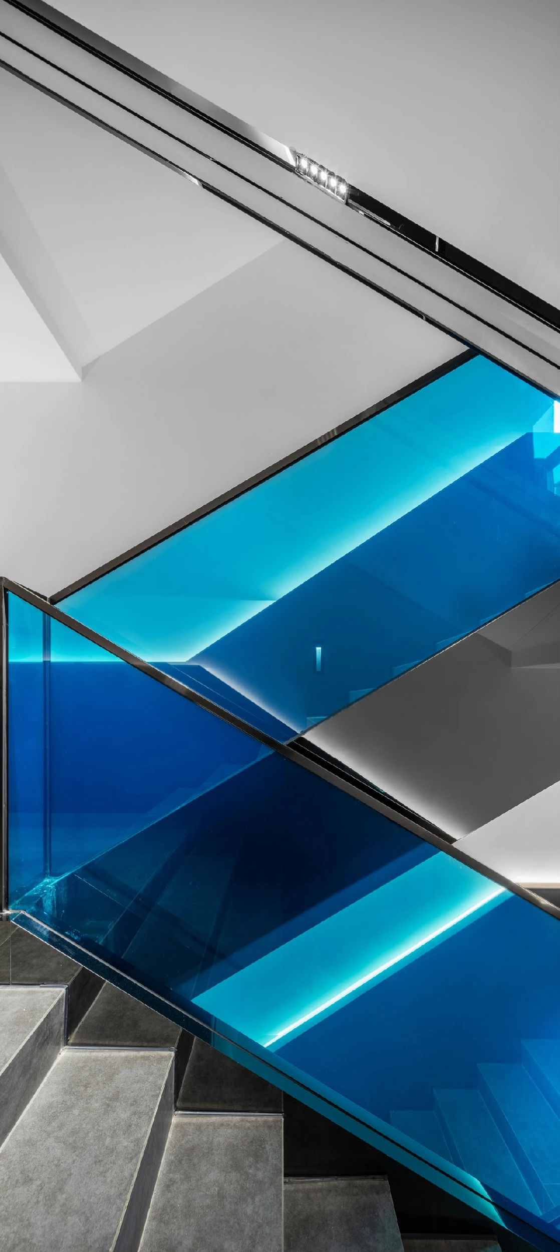Yichang Glass & Hardware Store: The Ultimate Source for Quality Building Supplies