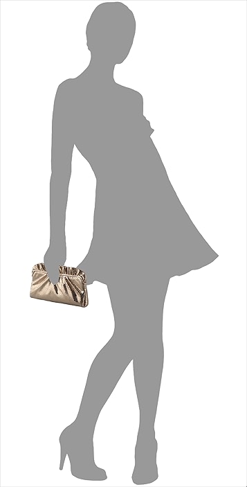Embellishing handbags with metal accessories: A craft for the modern woman