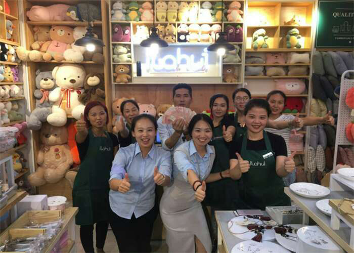 The Prosperity of Liangjian Hengzhou Hardware Store in Potou