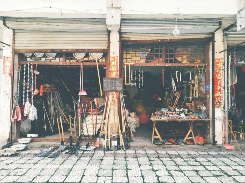 千一专营五金店，您的一站式金属制品采购解决方案
