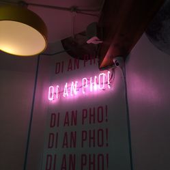 Does the Hardware Store Sell锅盖提冒?