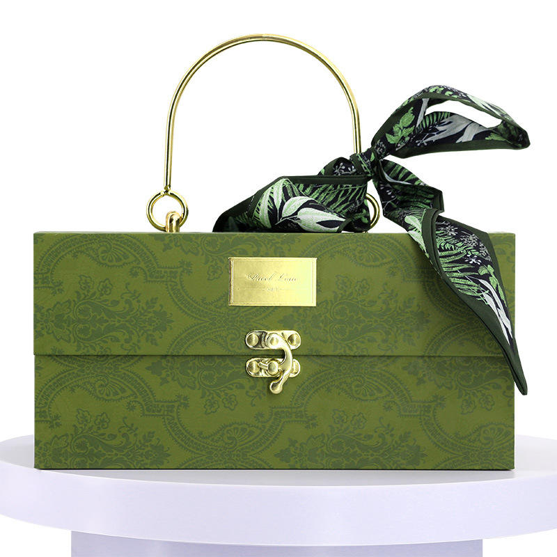 The Unparalleled Luxury of Fabulous Box Bag Accessories