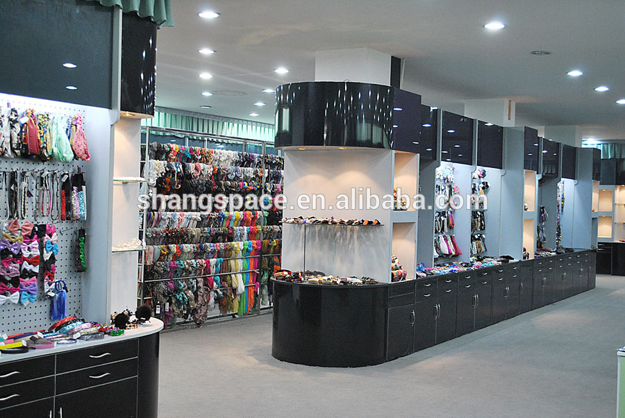 Creating an Impactful Showroom for a Hardware Store