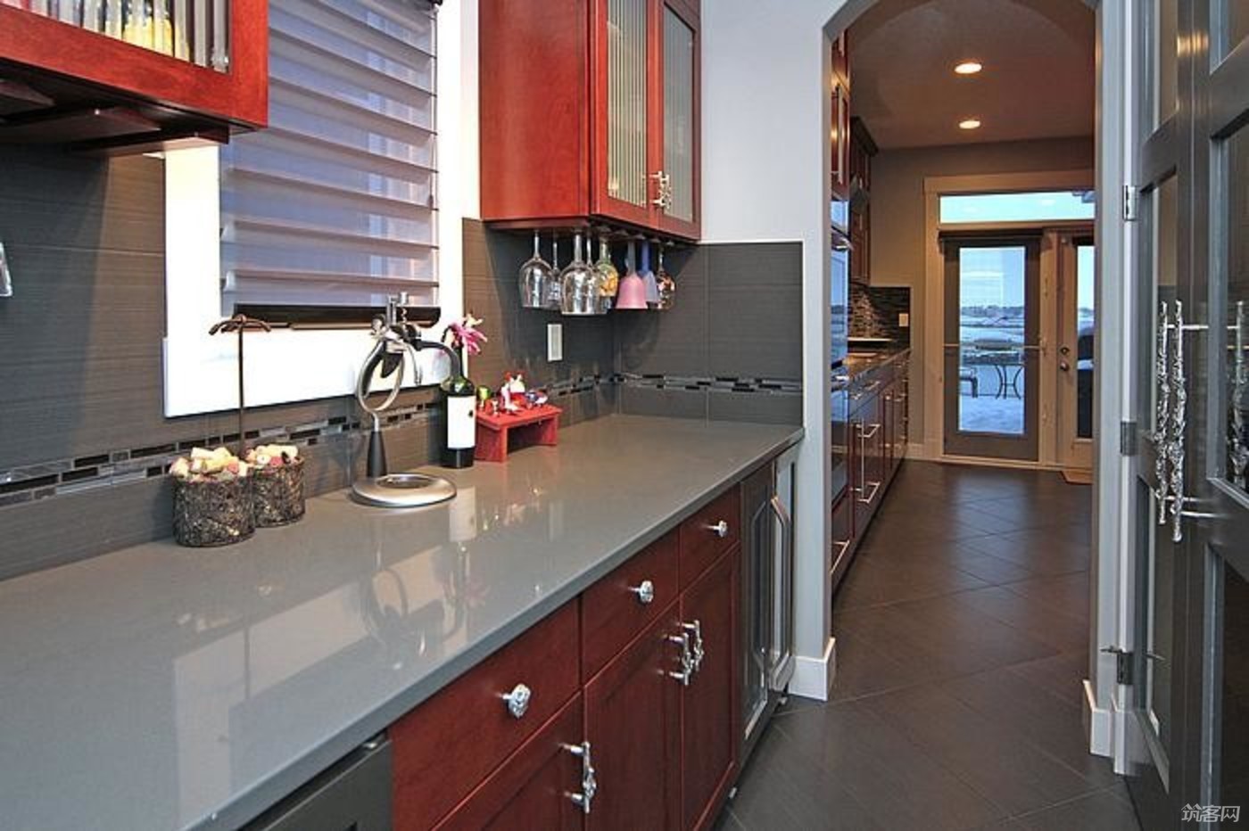 Customizing Your Luxury Kitchen with Exclusive Stone and Hardware Table Legs
