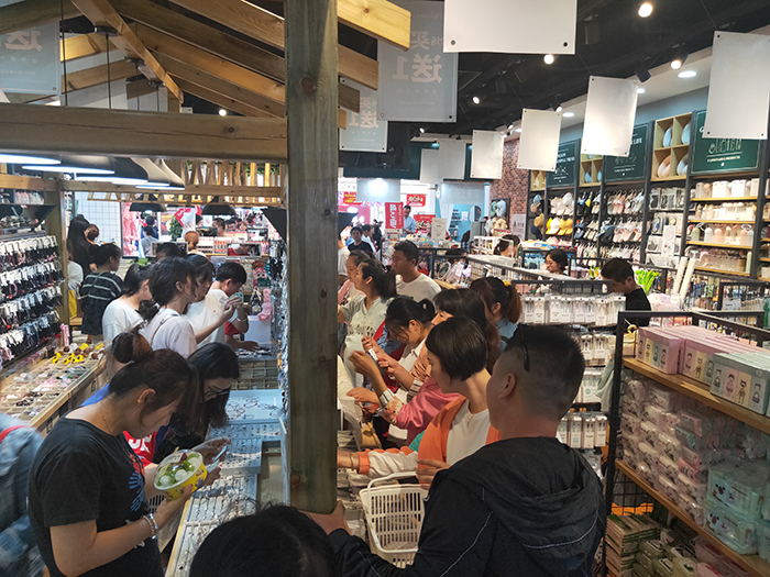The Address of Xianyang Qinhuang Road Hardware Store